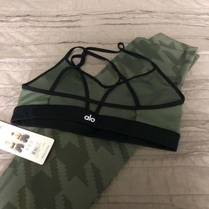 Alo bra. Never worn. Size Medium